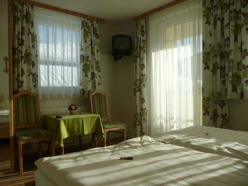 Appartement Koenigslehen Radstadt Rum bild